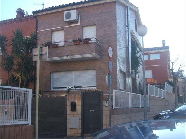 Vilanova i la Geltrú,  ES