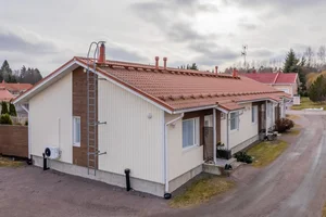 Pokemäentie 9 A, Monninkylä, Askola
