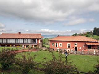 Villaviciosa,  ES
