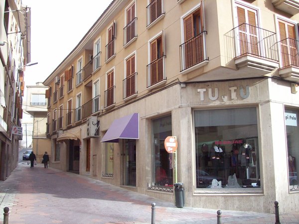Monovar,  ES