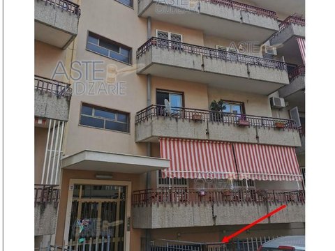 Acireale,  IT