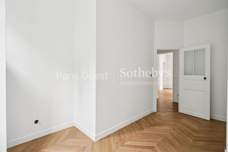 à Neuilly-sur-Seine (92200)