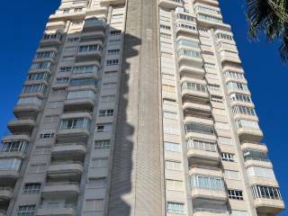 Benidorm,  ES