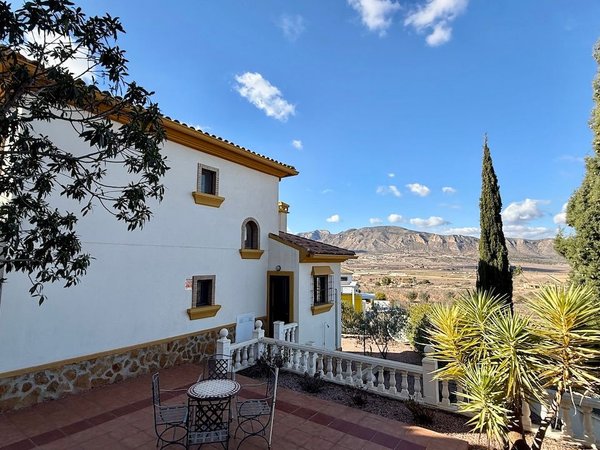 Hondón de las Nieves,  ES