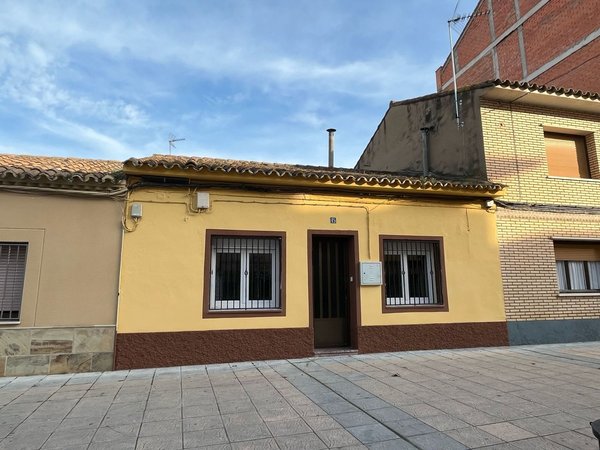 Utebo,  ES