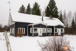 Muuraismäentie 441, Höytiä, Uurainen