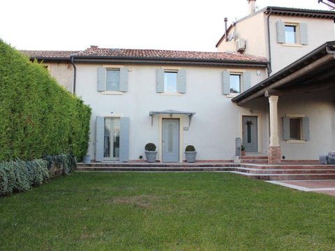 Sommacampagna,  IT