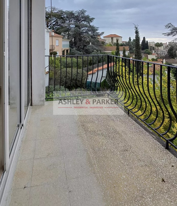 à Cannes (06400)
