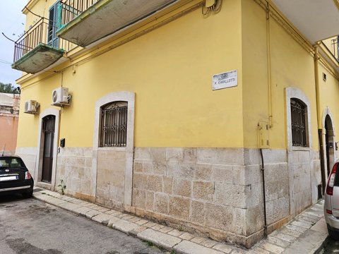 Palo del Colle,  IT