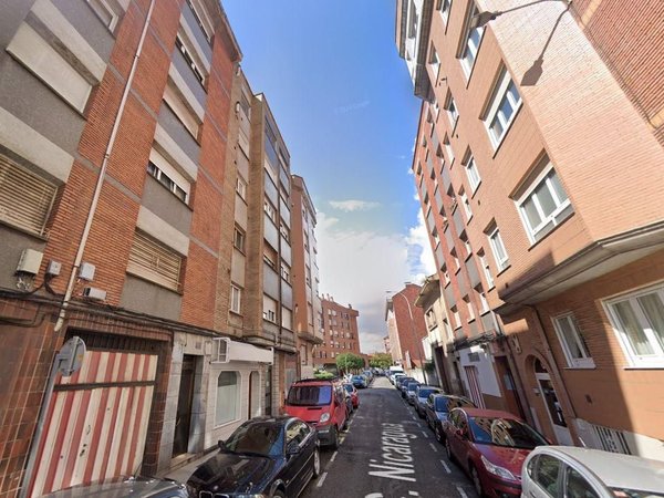 Gijón,  ES