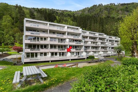 Hornnesvegen 18c leilighet 75, Førde
