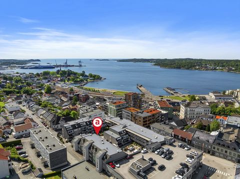 Josefinegata 4H, Larvik