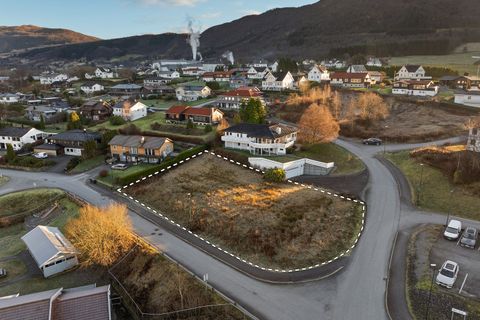 Tomt Litlehagen, Ølen