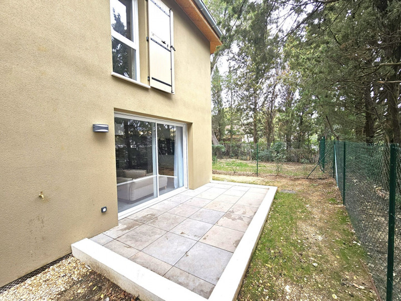 à Villeneuve-lès-Avignon (30400)
