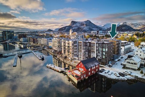 Parkgata 8, Svolvær