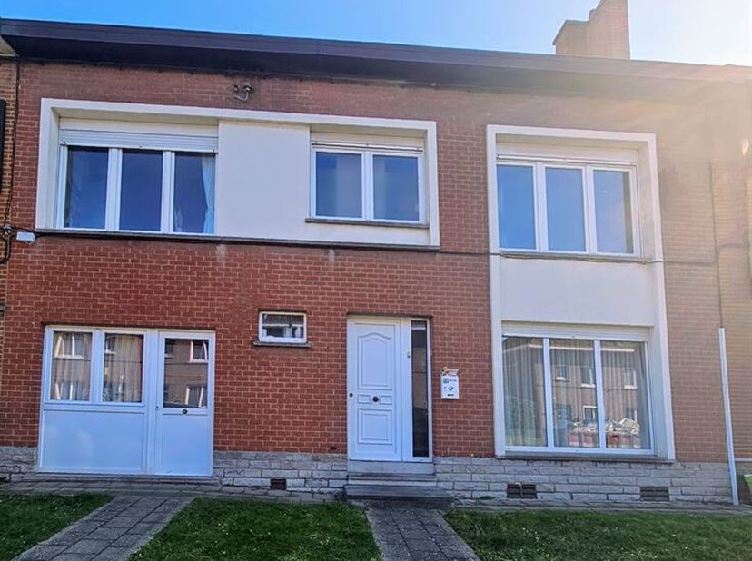 5ème 12 7330 Saint-Ghislain