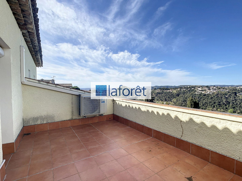 à Cagnes-sur-Mer (06800)