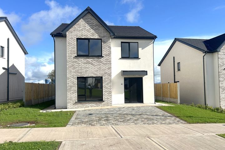 4 Bedroom Detached, Glenwood, Strawhall, Fermoy, Co Cork, Fermoy, Co. Cork