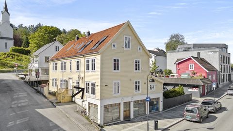 Strandgata 16, Florø