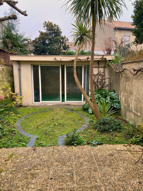 à Bordeaux (33000)