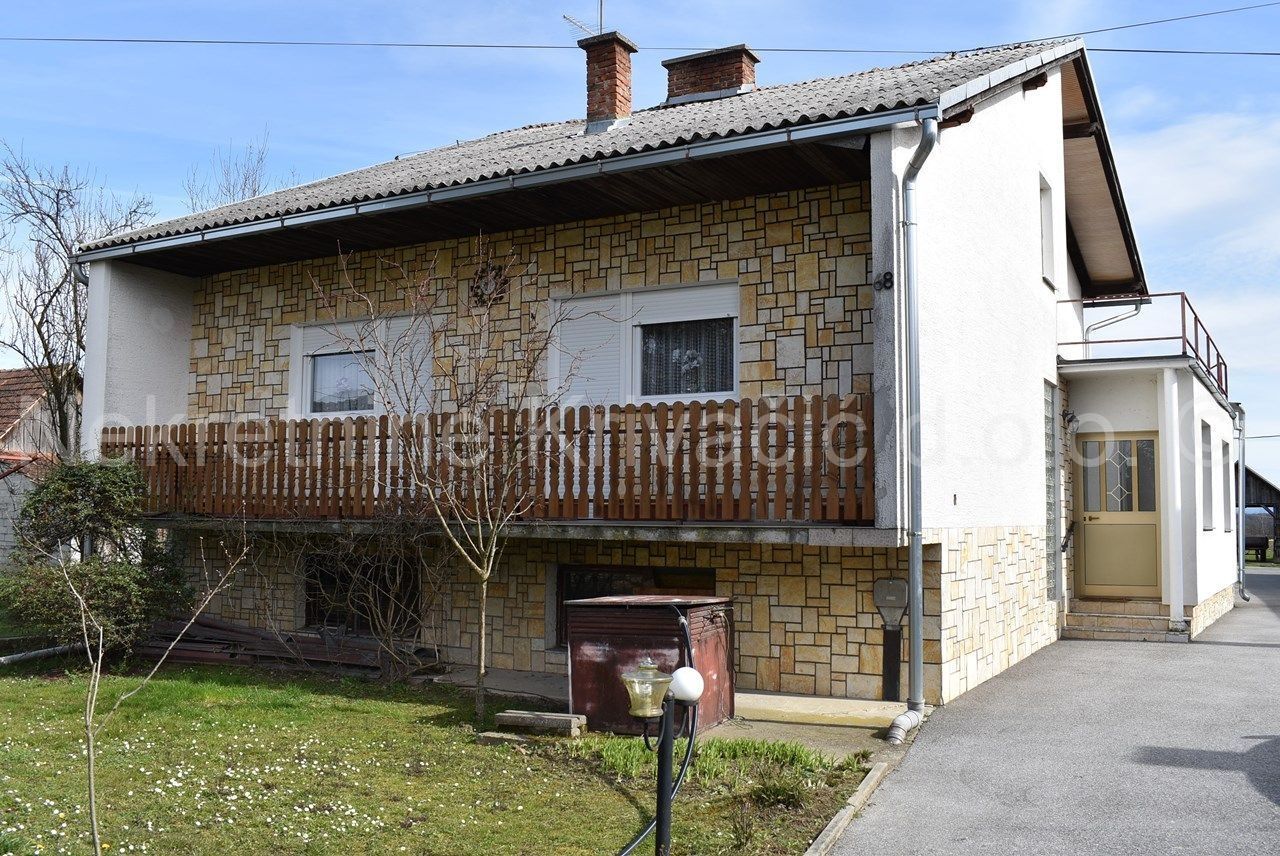 Velika Trnovitica, Velika Trnovitica center