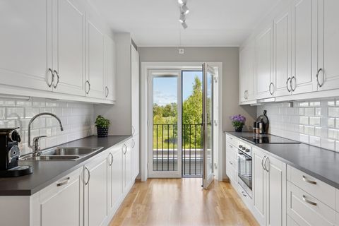 Frøystadveien 28, Larvik