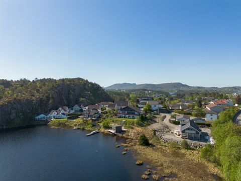 Vågaleitet, Straume