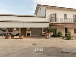 Ortona,  IT
