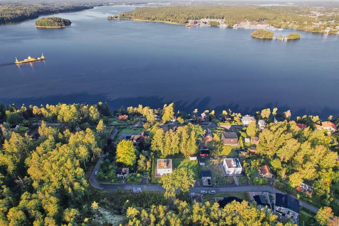 Västra Vårberget, Huddinge kommun