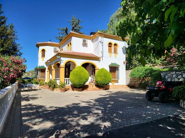 Carcabuey,  ES