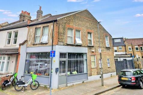 Blackshaw Road, Tooting, London, SW17 0DE