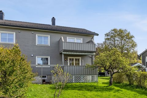 Knappliveien 5, Stavern