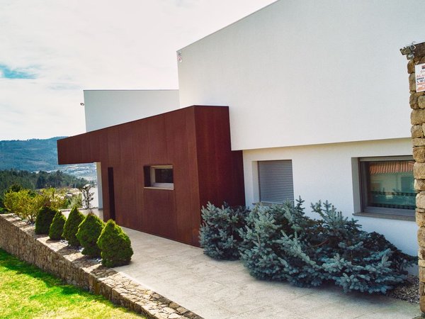 Tarouca,  PT