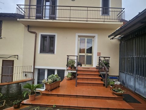 Montemurlo,  IT