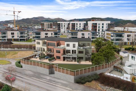 Hoveveien 166, Sandnes