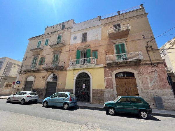Corato,  IT