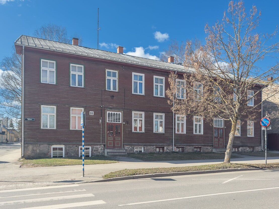 Tähe tn 69, Ees-Karlova, Karlova