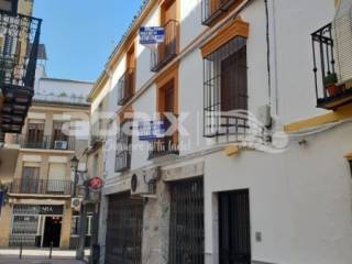Lucena,  ES