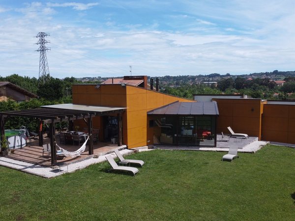 Gijón,  ES