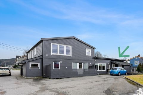 Follandsveien 612, Averøy