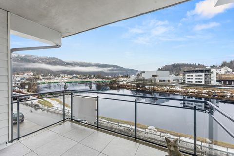 Elvevegen 3, Kvinesdal