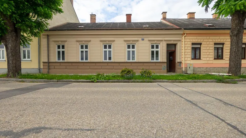 2000 Stockerau