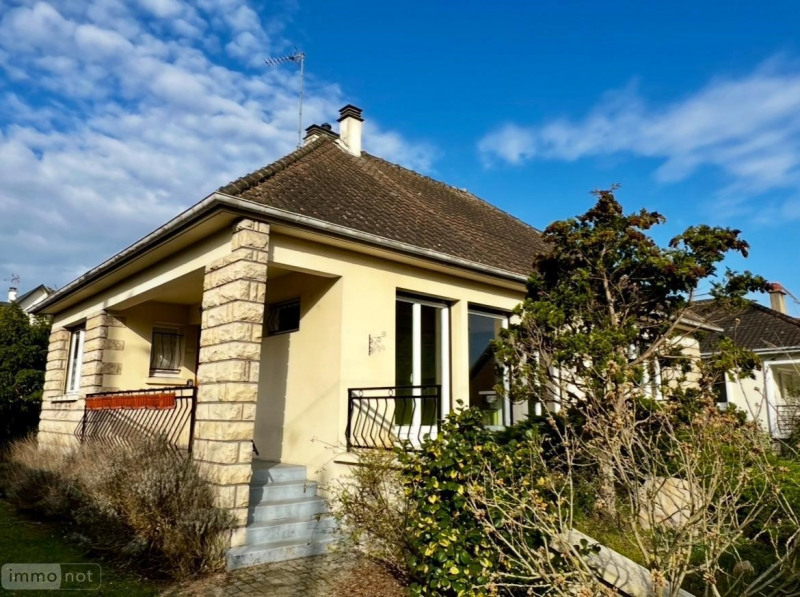 à Saint-Étienne-du-Rouvray (76800)