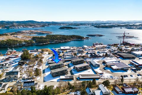 Strømsøyvegen 1 D, Rørvik