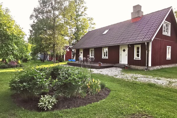Läänemaa, Lääne-Nigula vald, Österby