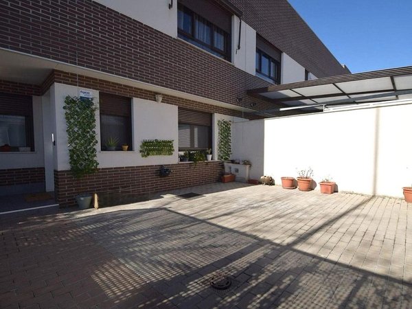 Rivas-Vaciamadrid,  ES