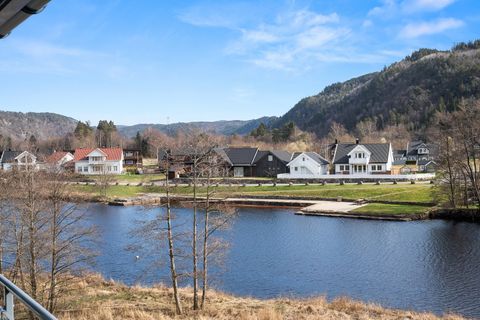 Farmoveien 13, Lindesnes
