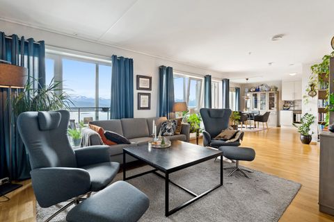 Tiriltungevegen 48, Molde