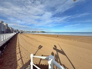 Gijón,  ES