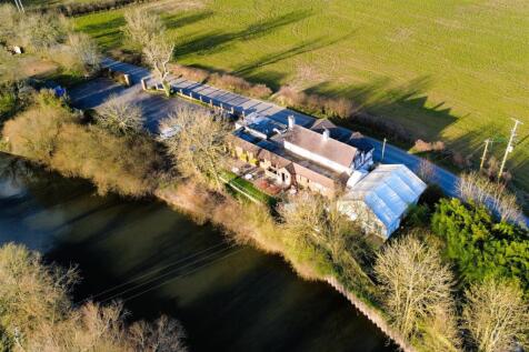 COMMERCIAL INVESTMENT | £30K PA